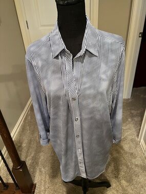 Peter Nygard Navy and White Vertical Stripe Button-Down Shirt